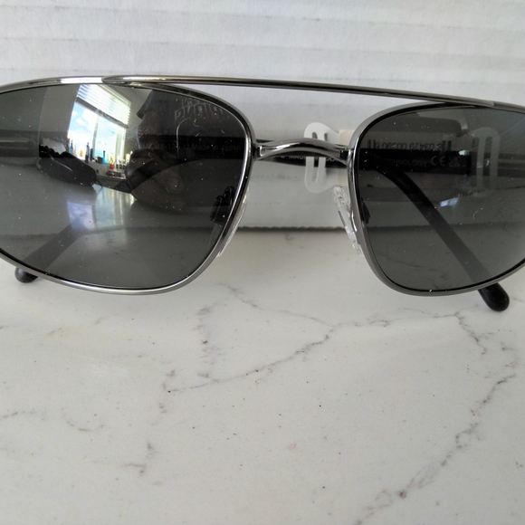 Maui Jim Black Sunglasses